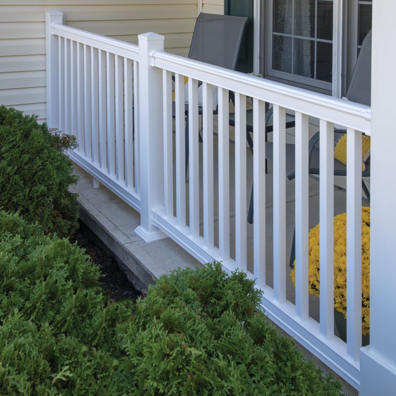 MoistureShield Composite & Aluminum Deck Railing