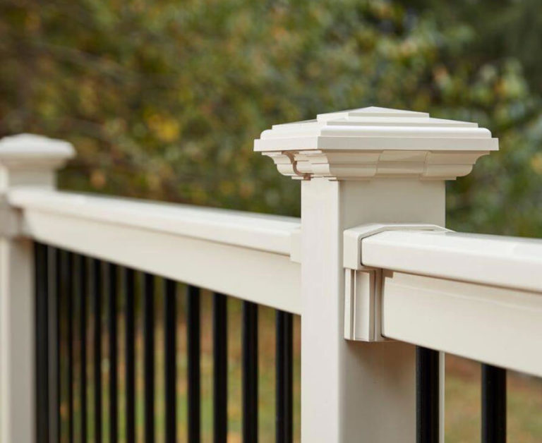 MoistureShield Composite & Aluminum Deck Railing